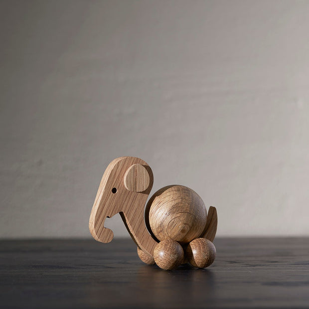ChiCura Copenhagen Spinning Elephant - Small Living / Figures & Dice Oak