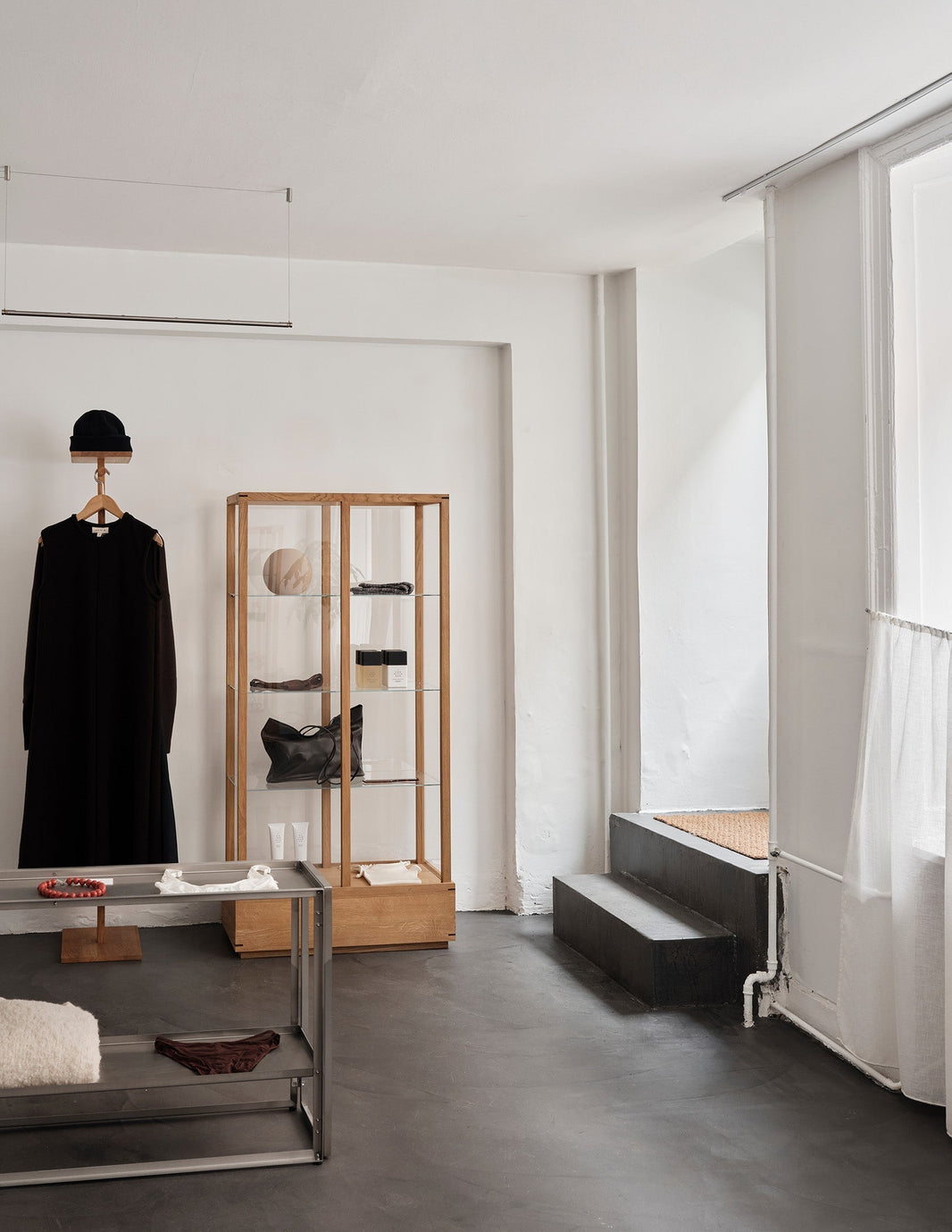 COMMERCIAL, KRISTINA DAM STUDIO, VIEILLE
