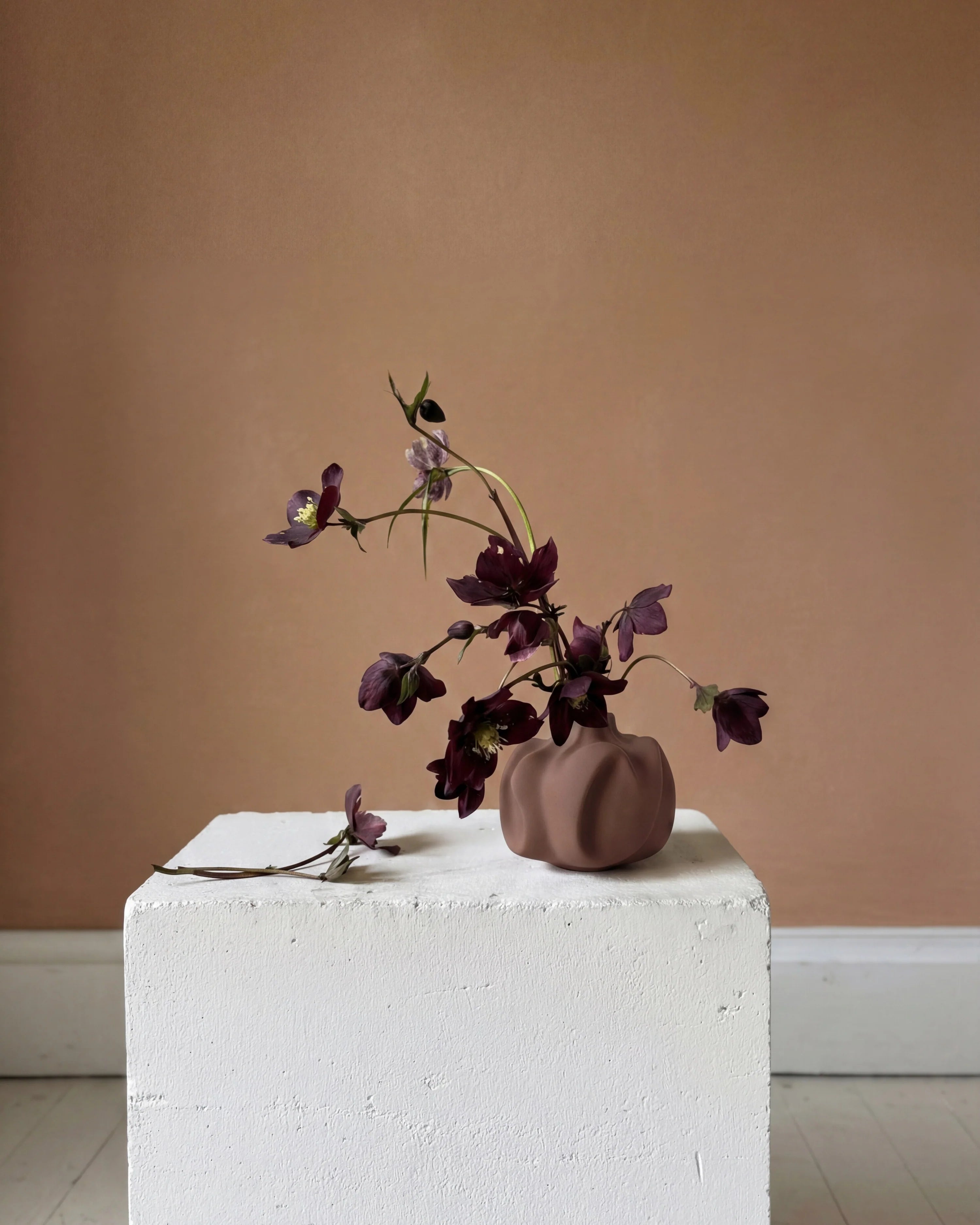 101 Copenhagen Wabi Vase, Mini - Almond