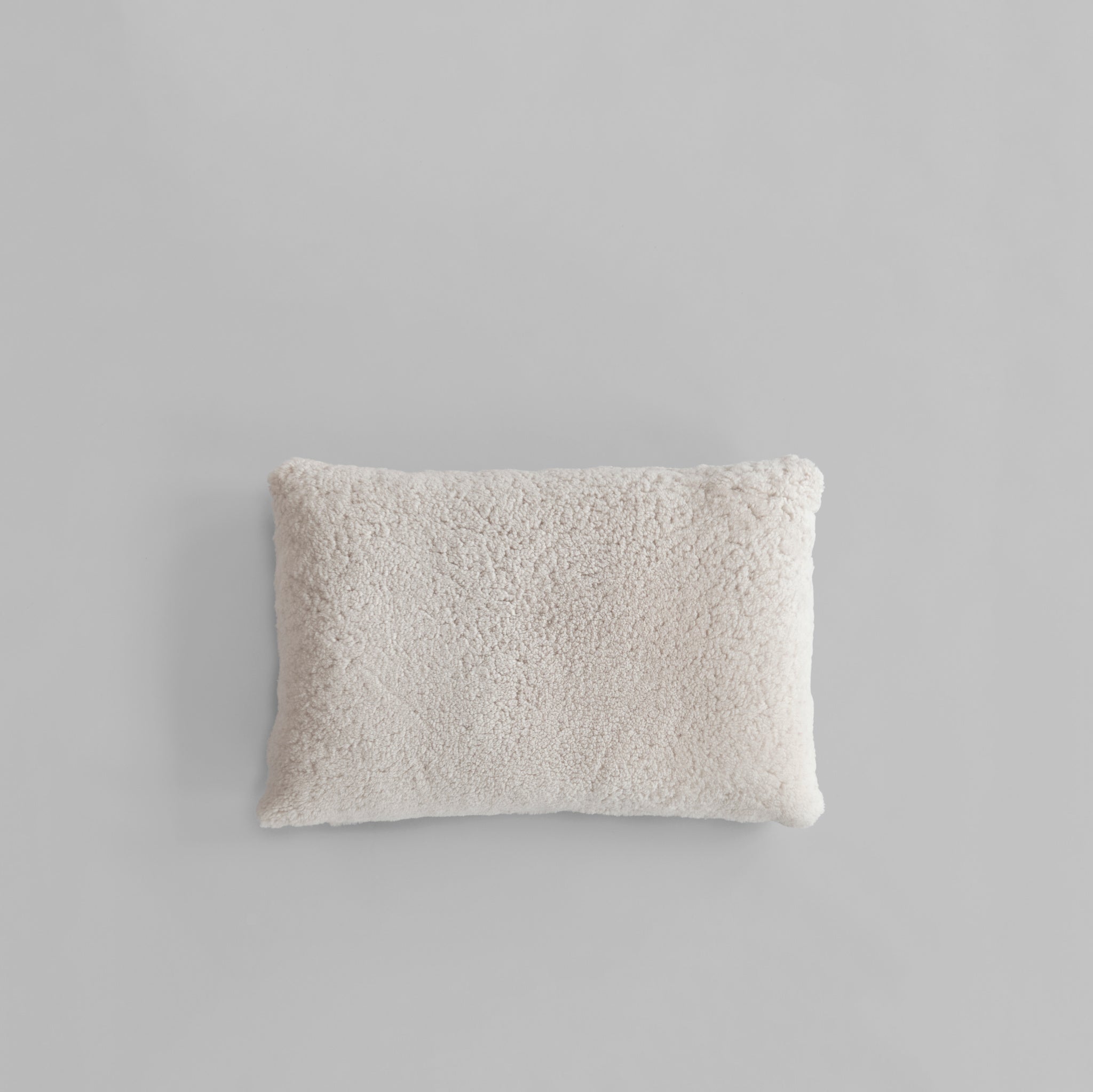 101 Copenhagen - Makura Pillow 11 - Sandshell (Sheepskin) - Pillow