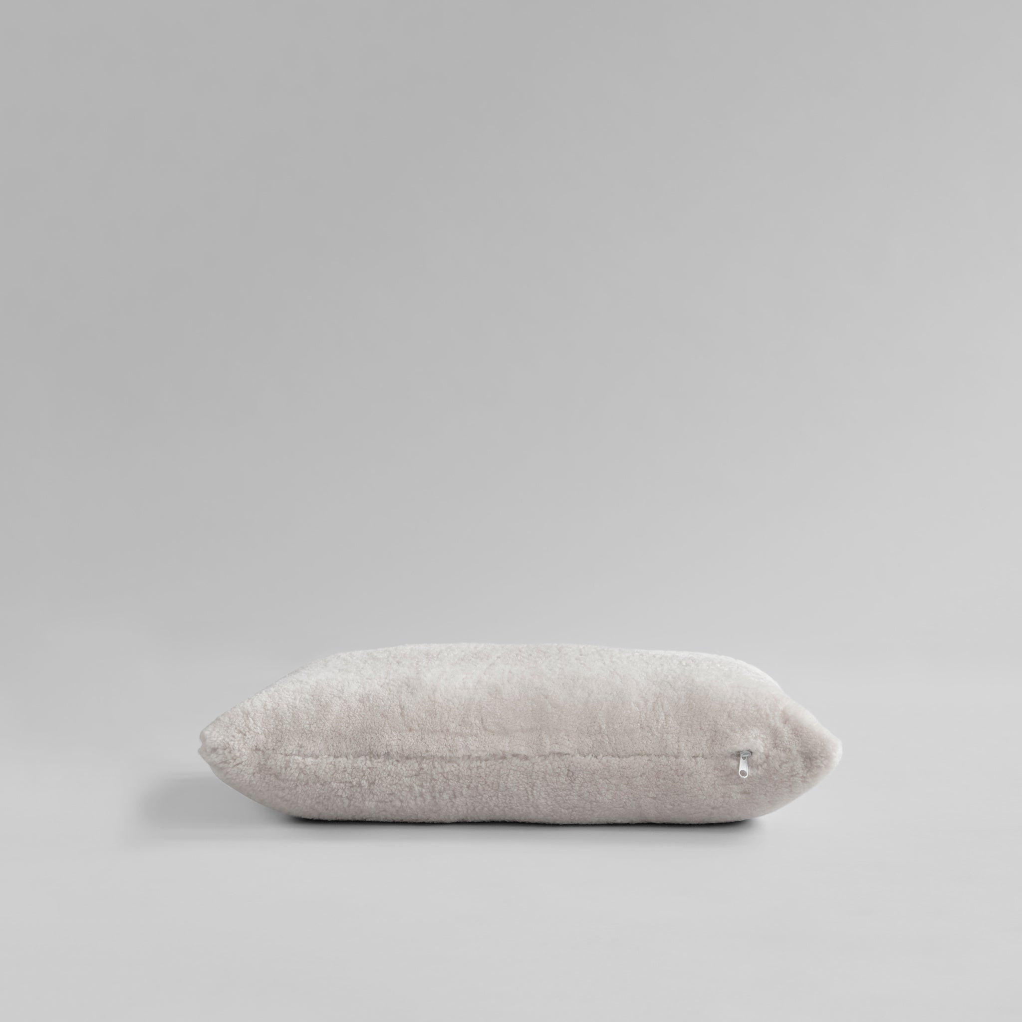 101 Copenhagen - Makura Pillow 11 - Sandshell (Sheepskin) - Pillow