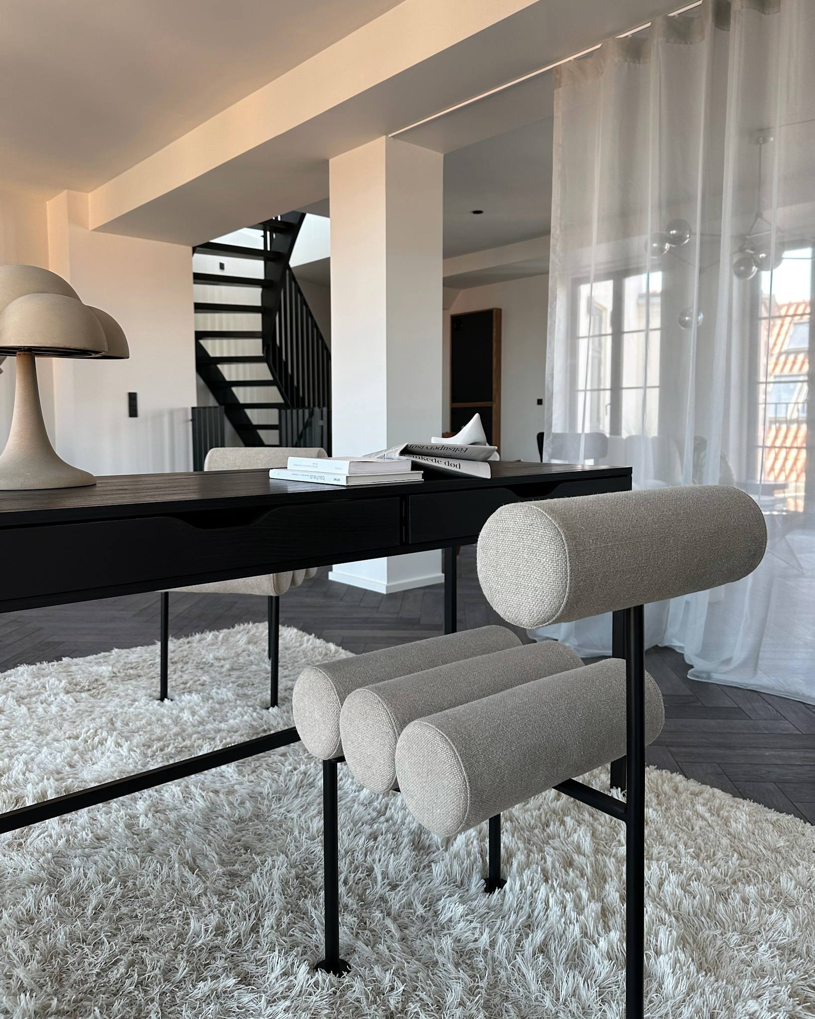 101 Copenhagen - Hiro Dining Chair, Black Frame - Sand (8047-2) - Dining Chair