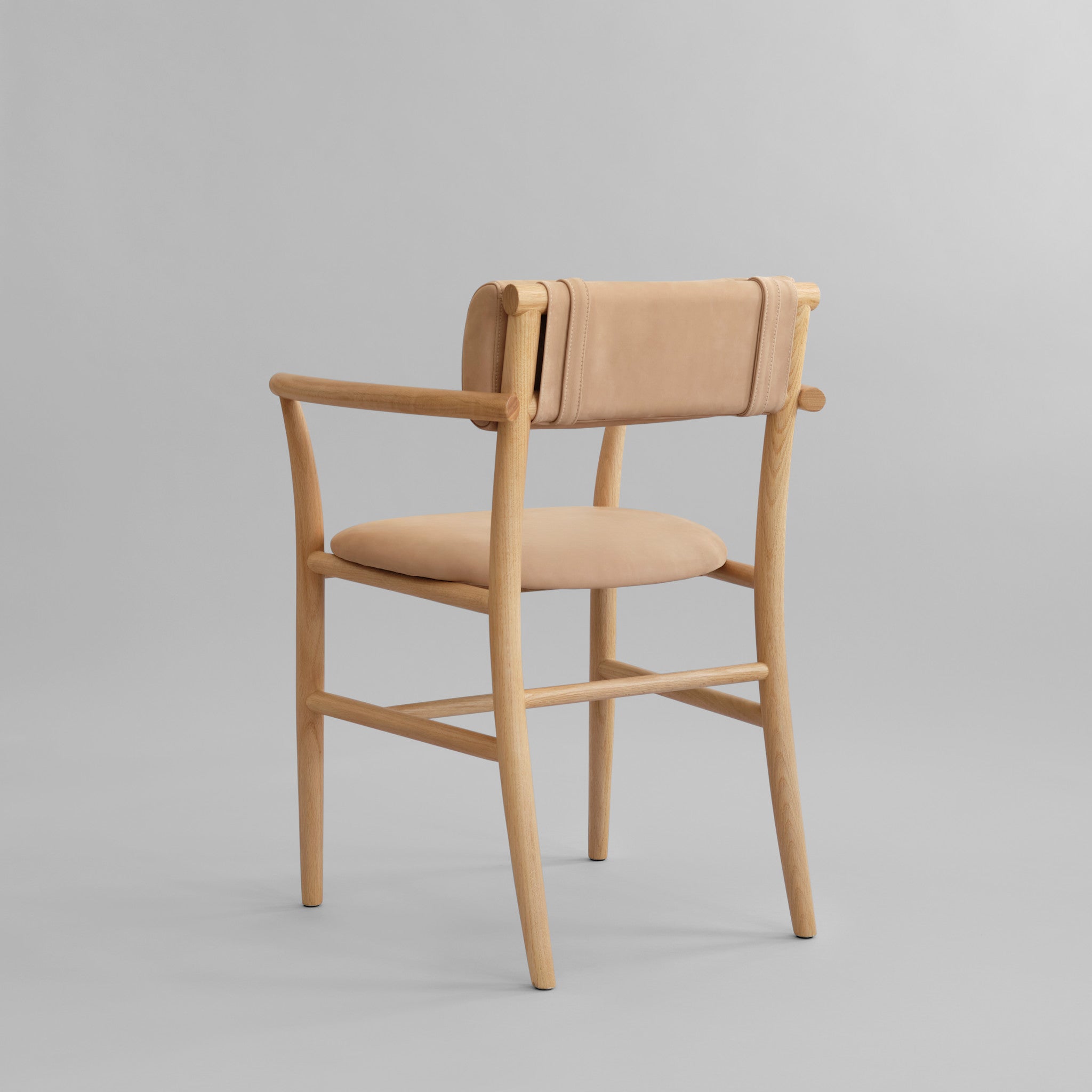 101 Copenhagen - Nama Dining Chair, Armrest - Nubuck - Dining Chair