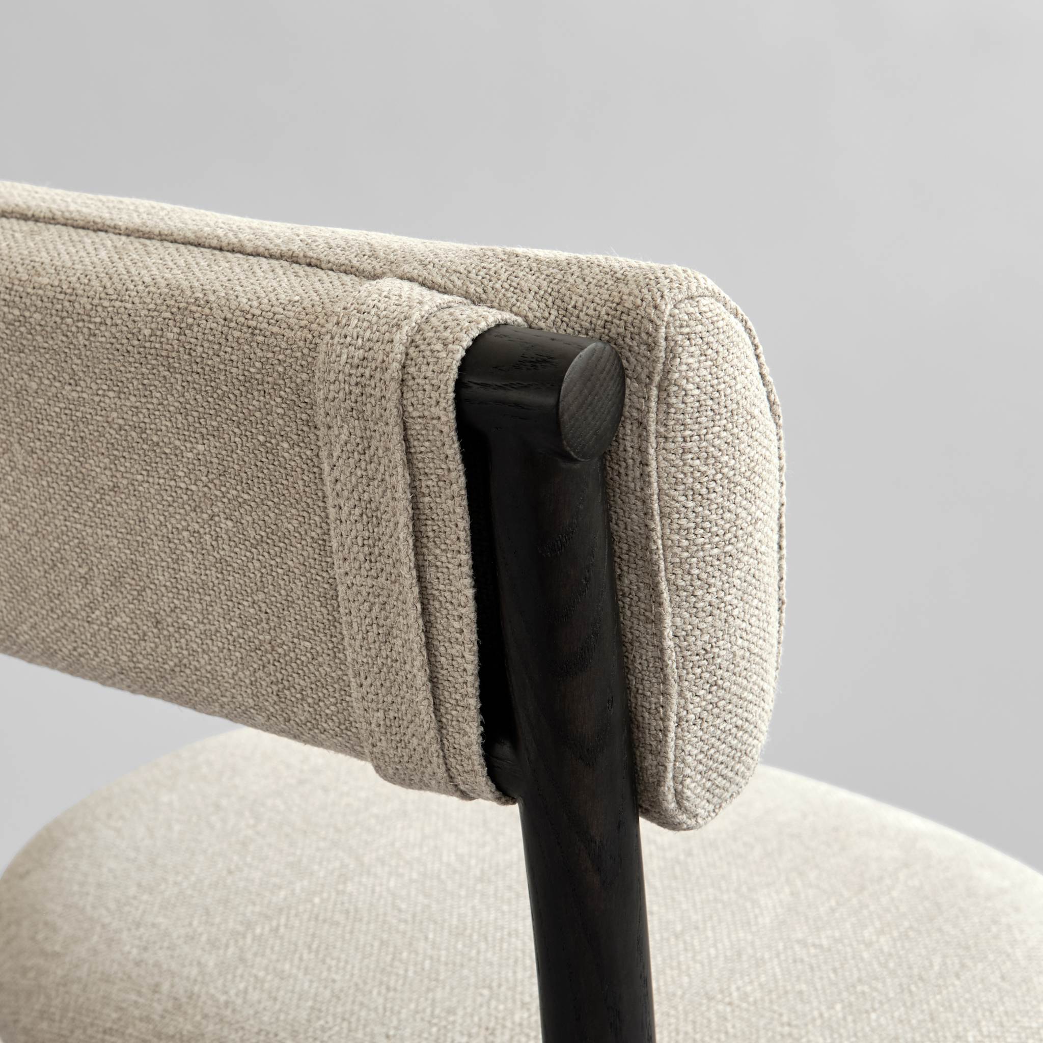 101 Copenhagen - Nama Dining Chair, Coffee Black - Linen - Dining Chair