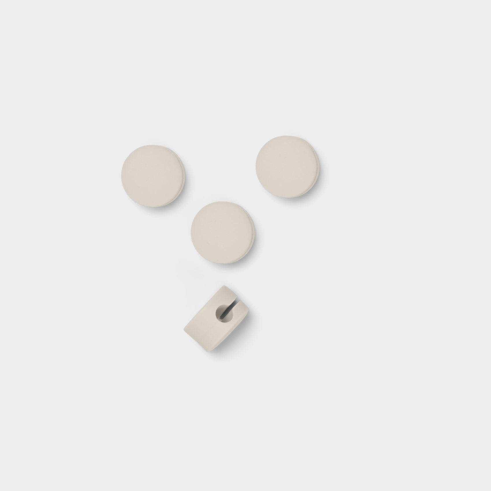 Pedestal Cable Dots - Pearl