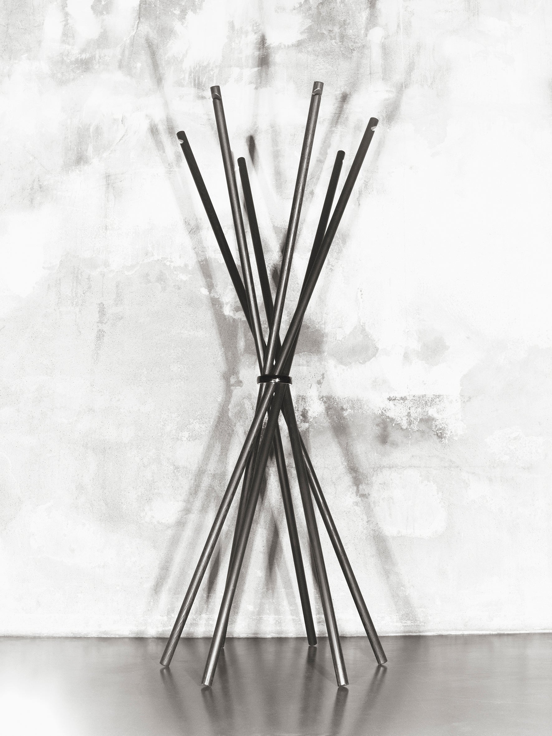 Møbel Copenhagen COAT - Coat & Hat Stand, Black Lacquered Ash