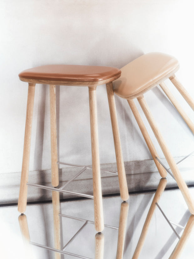 Møbel Copenhagen CUBA Bar Stool, Oiled Oak