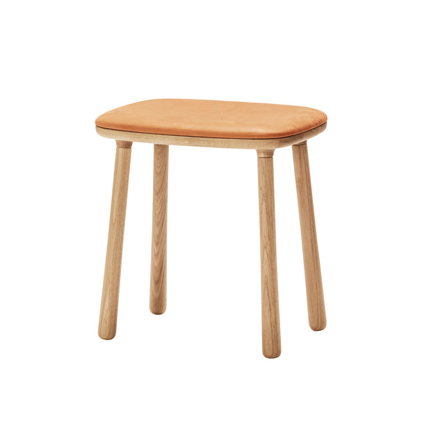 Møbel Copenhagen CUBA Low Stool, Oiled Oak
