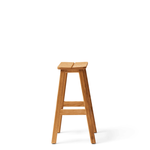 Form & Refine Angle Standard Stool 65, Oak