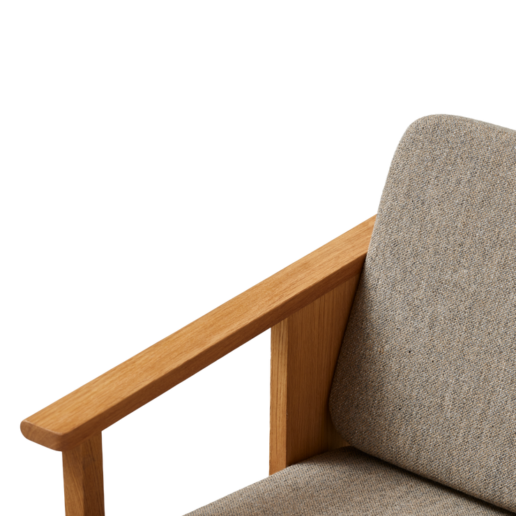 Form & Refine Block Lounge Chair, Oak Hallingdal 65-227
