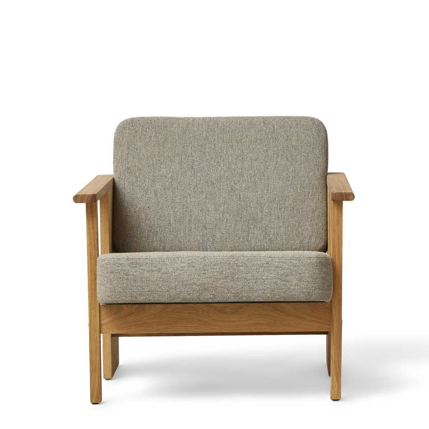 Form & Refine Block Lounge Chair, Oak Hallingdal 65-227
