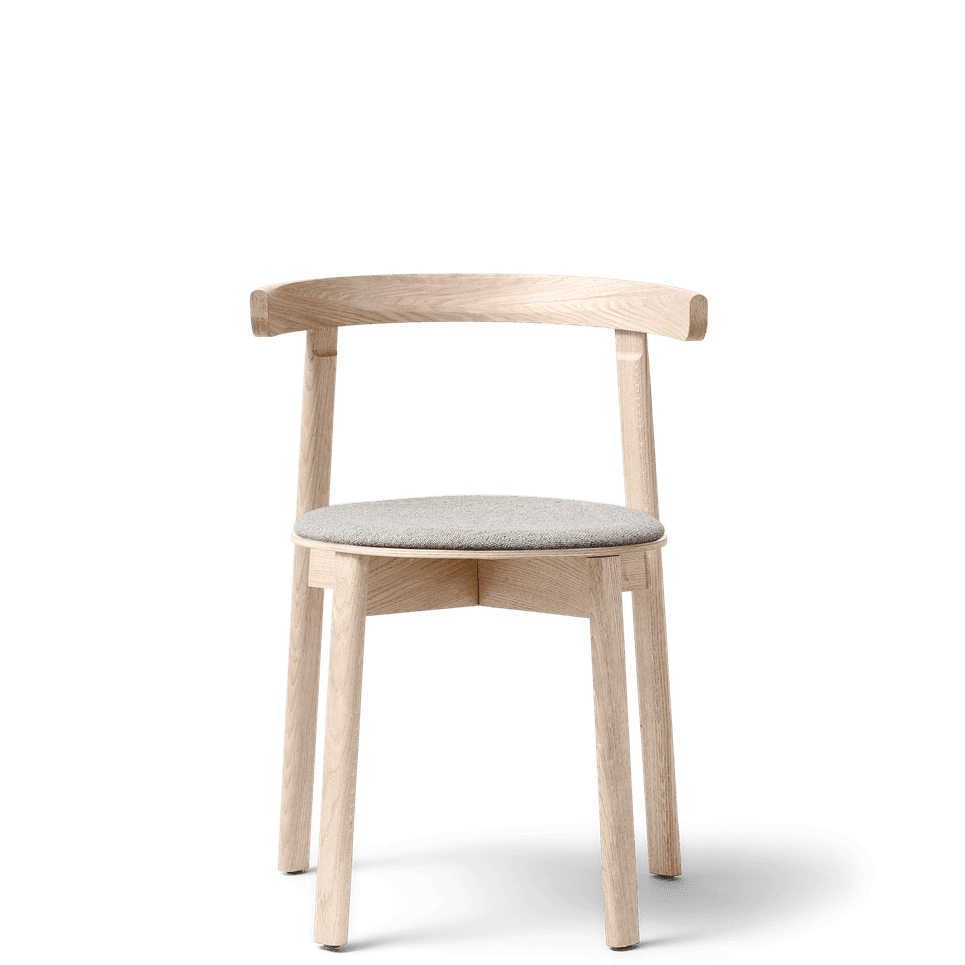 Form & Refine Lunar Chair, White Oak Hallingdal 65