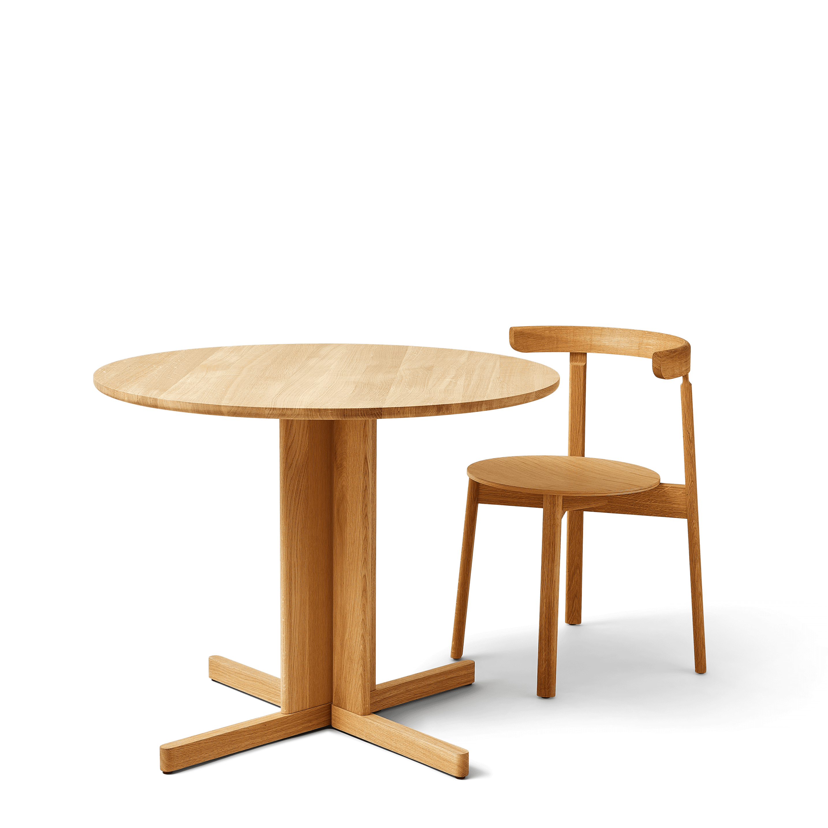 Form & Refine Trefoil Round Table Ø90, Oak