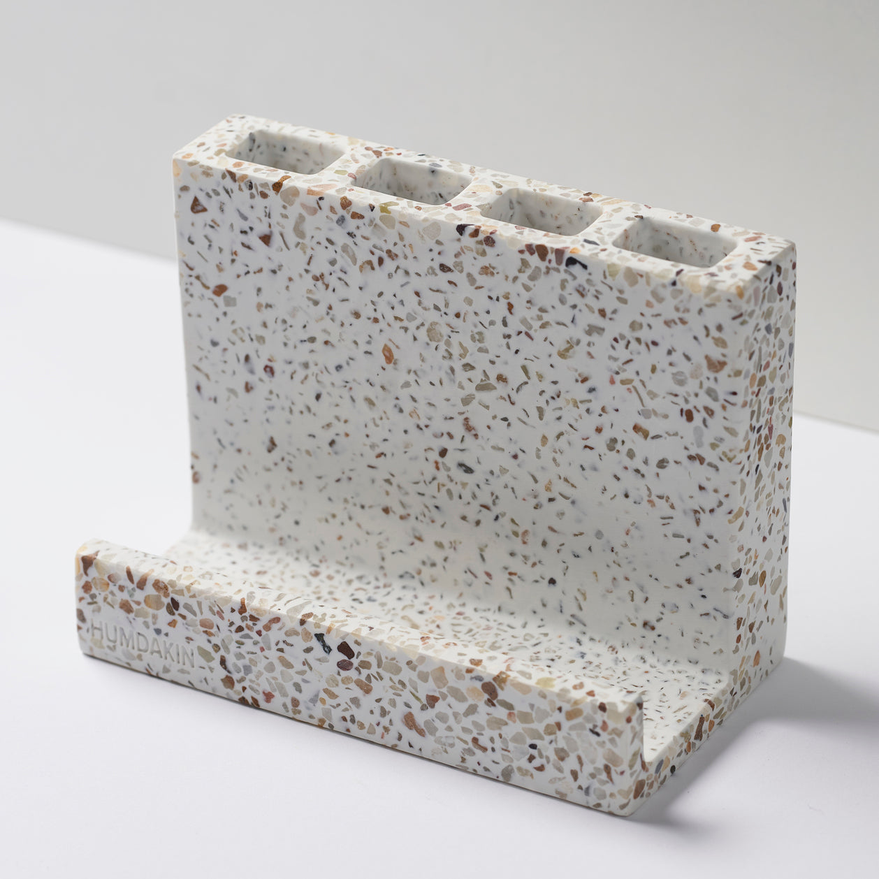 Humdakin Red/Beige Terrazzo Toiletry Essentials Display