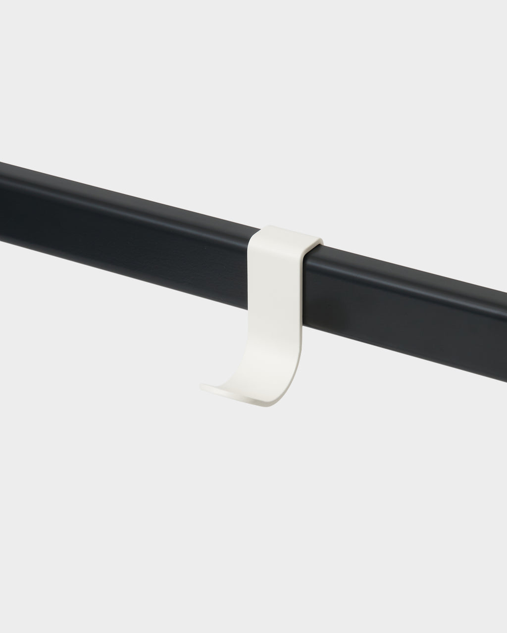 Pedestal Hook Mount - Pearl