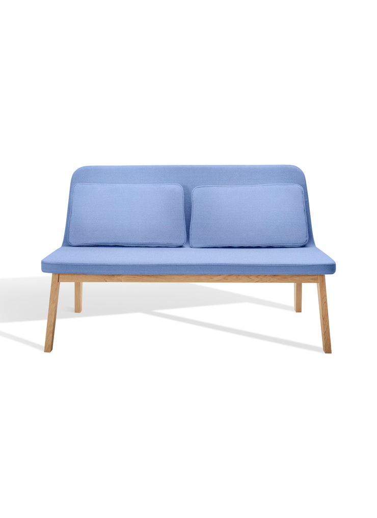 Møbel Copenhagen LEAN Lounge Sofa, Oiled Oak w/2 Cushions
