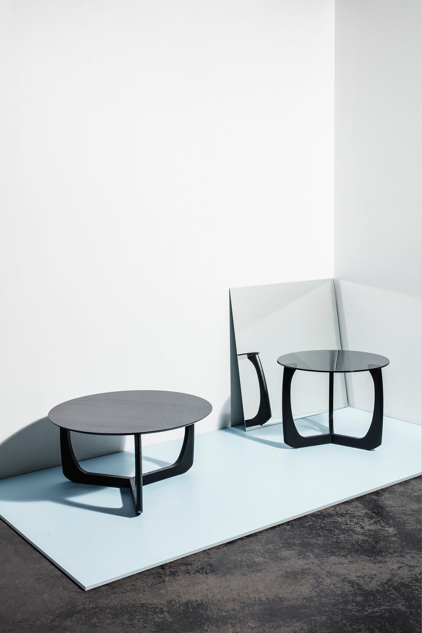 Møbel Copenhagen LILI Lounge Table Large, Black Lacquered Ash