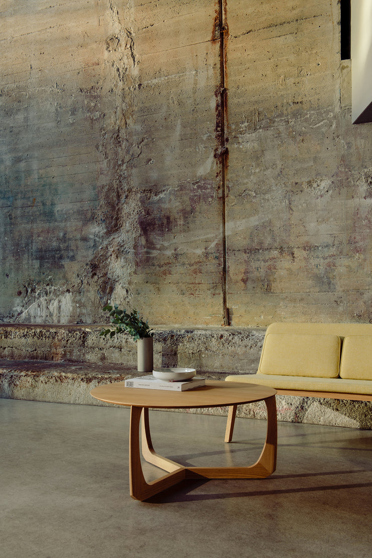 Møbel Copenhagen LILI Lounge Table M, Oiled Oak