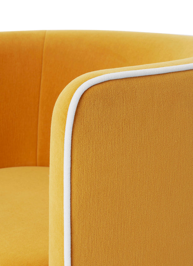Møbel Copenhagen TAKU Lounge Chair, Fully Upholstered
