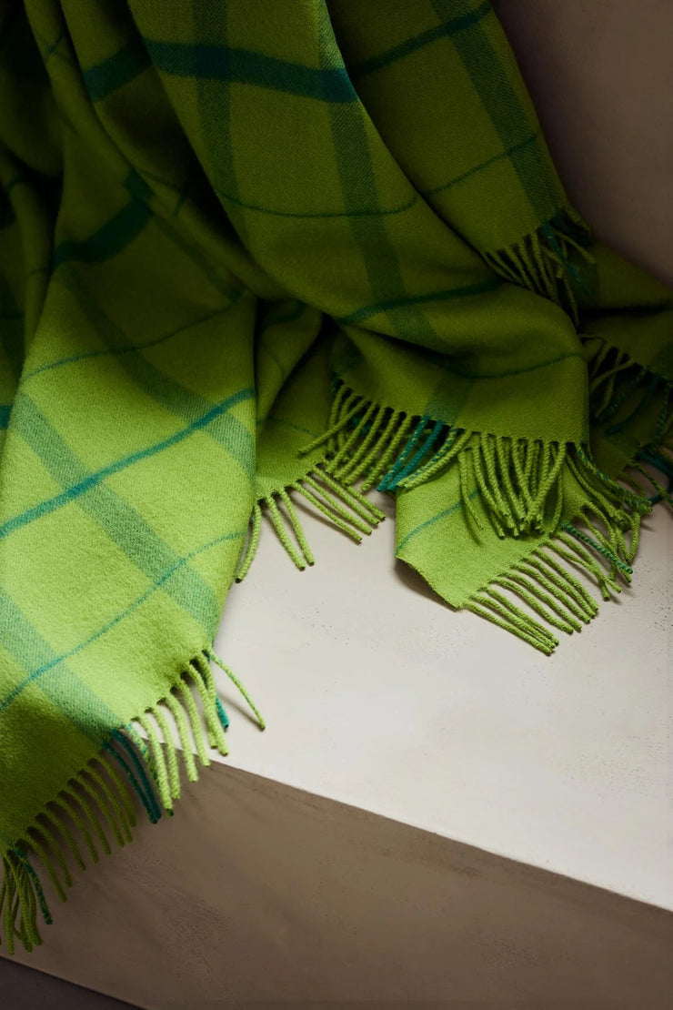 Silkeborg Uldspinderi Warp & Weft Throw - Lime/Grass