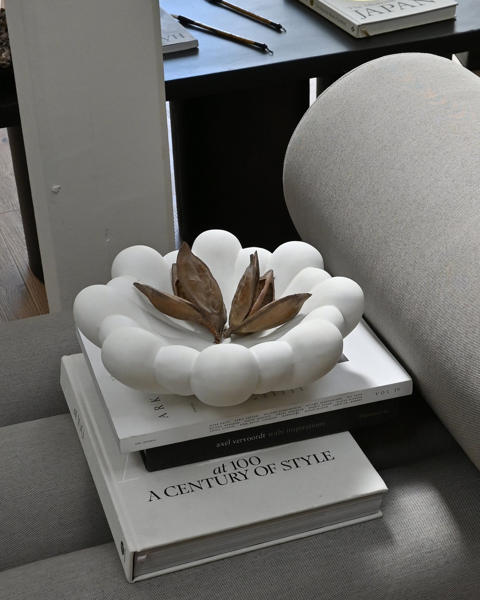 101 Copenhagen Bloom Tray, Medio - Bone White – NORMODE 101 Copenhagen Bloom Tray, Medio - Bone White – NORMODE