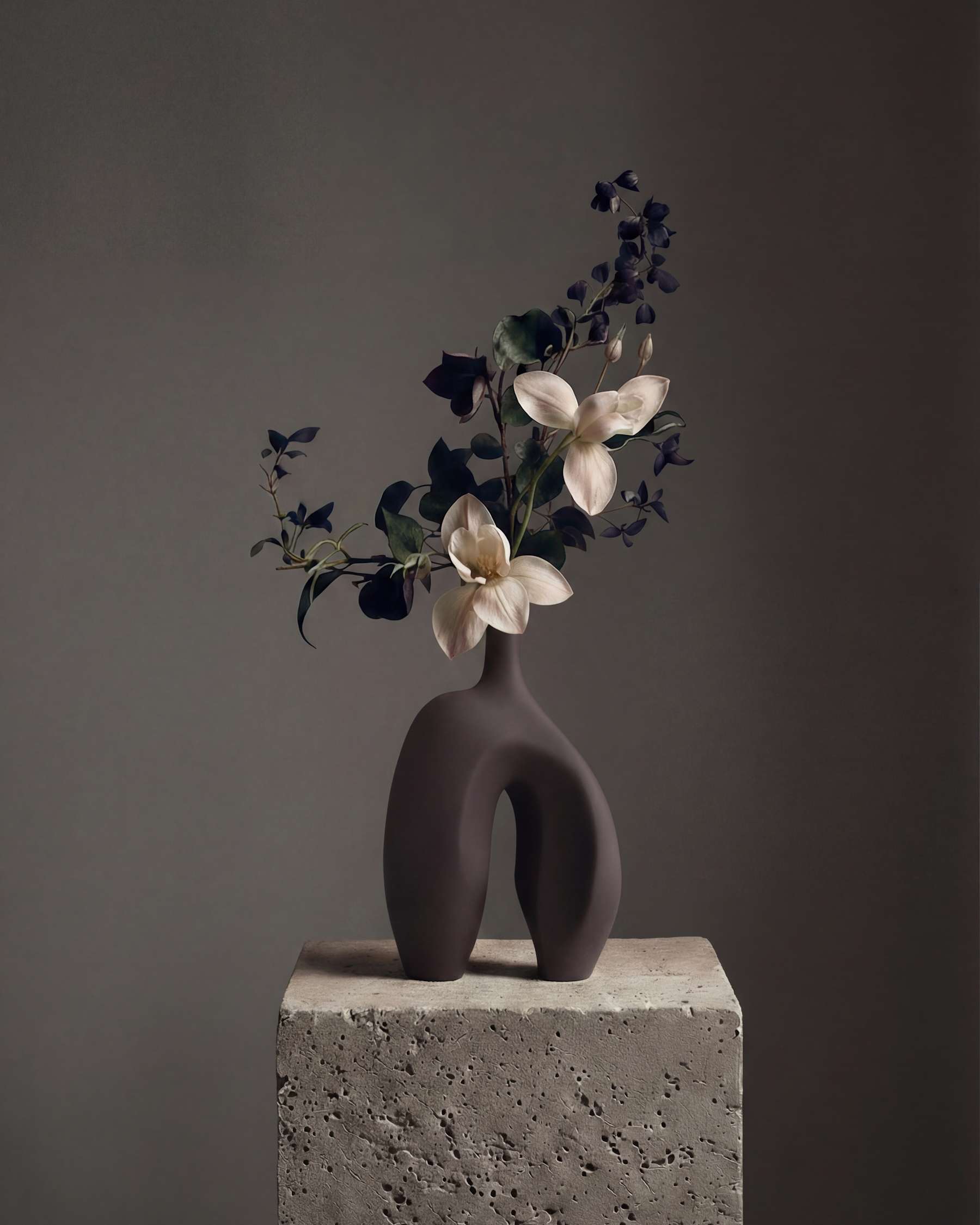 101 Copenhagen Ni Vase, Medio - Chocolate Brown