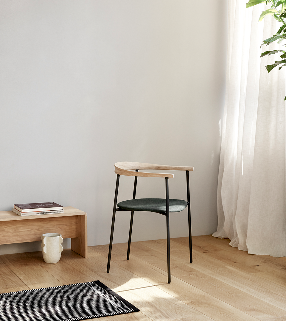 TAKT Arc Chair