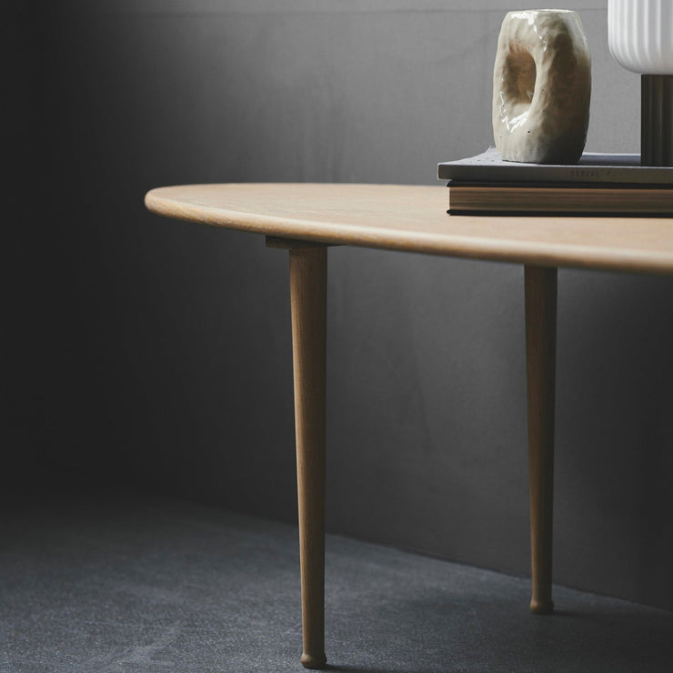 Aakjaer Surf Table Table