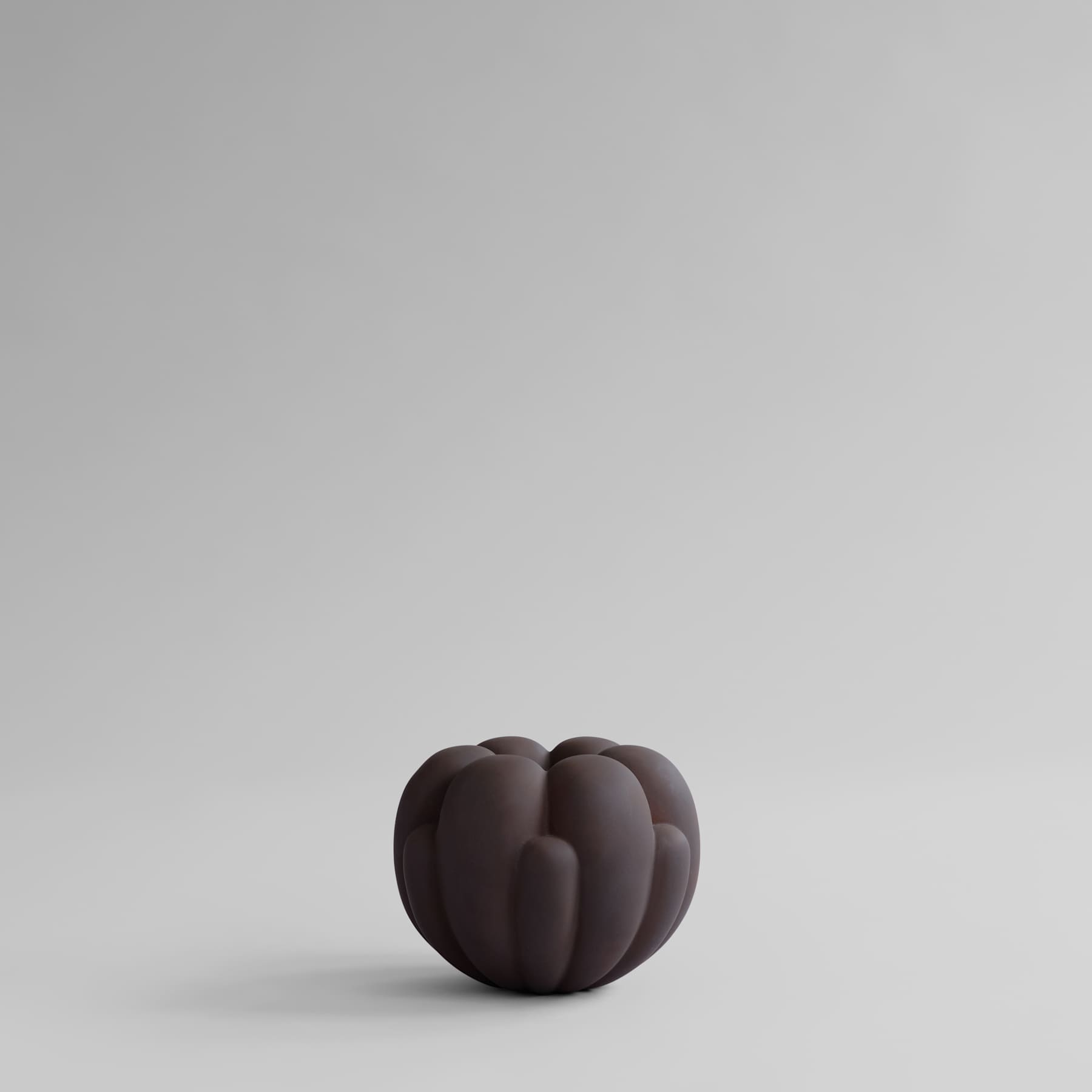 101 Copenhagen Bloom Vase, Petit - Chocolate Brown