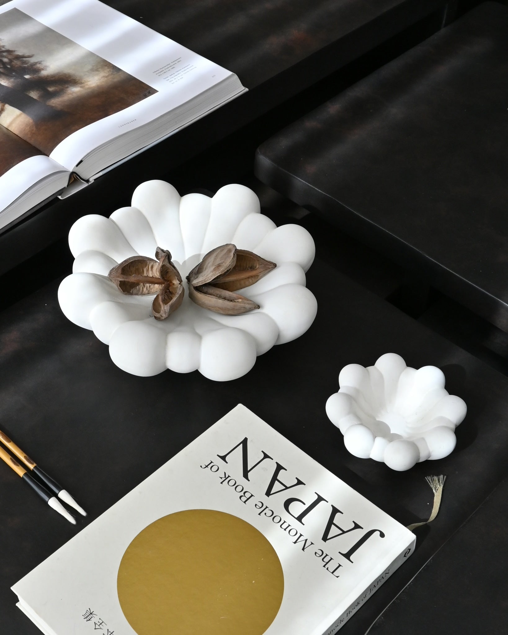 101 Copenhagen Bloom Tray, Medio - Bone White – NORMODE