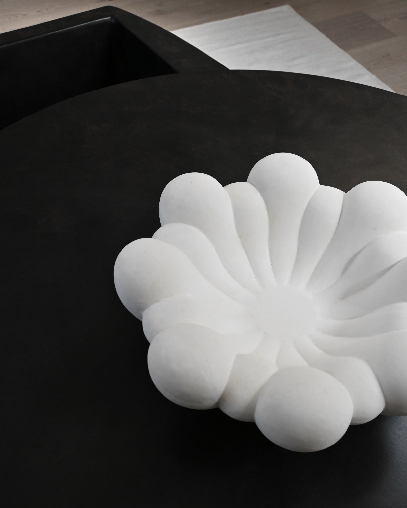 101 Copenhagen Bloom Tray, Big - Bone White – NORMODE