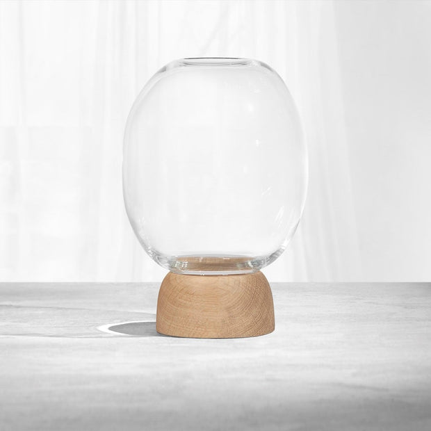 ChiCura Copenhagen Morchella Vase Oak/Clear Glass, h. 27 cm Living / Containers & Vases Oak / Clear