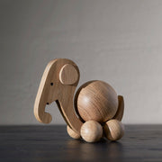 ChiCura Copenhagen Spinning Elephant - Medium Living / Figures & Dice Oak