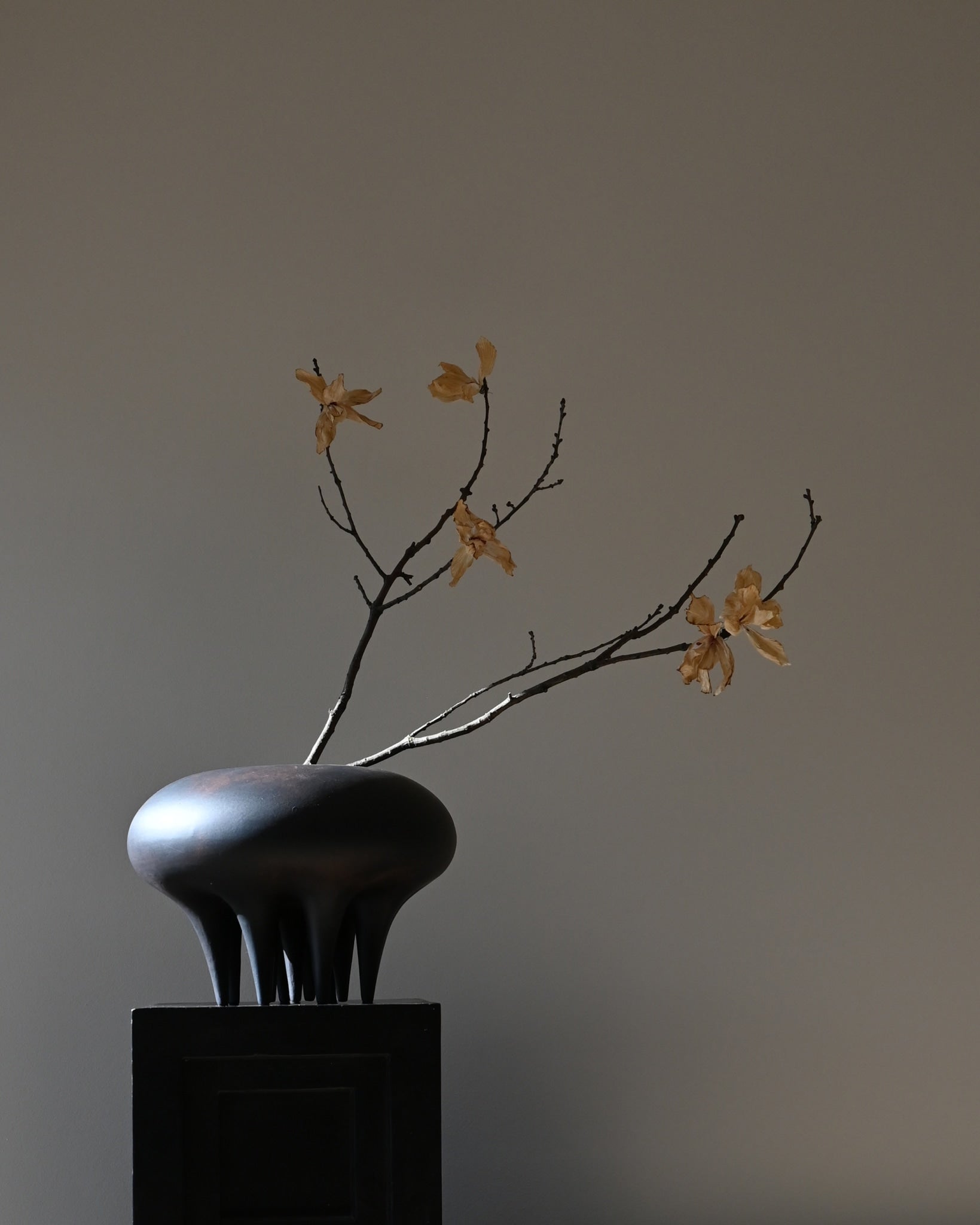 Medusa Vase, Big - Coffee - 101 CPH