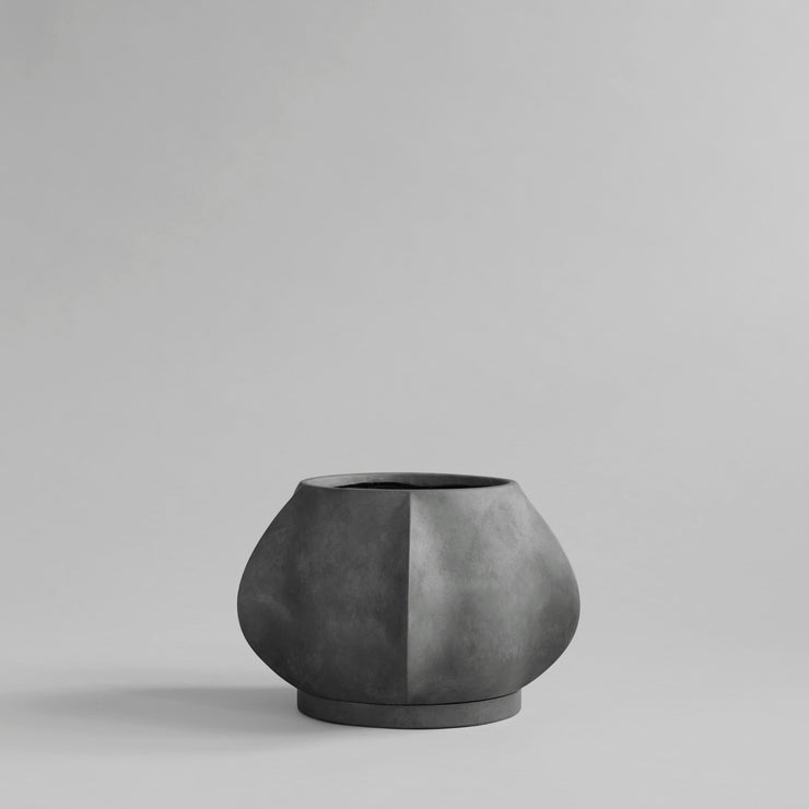 Arket Plant Pot, Mini - Dark Grey - 101 CPH