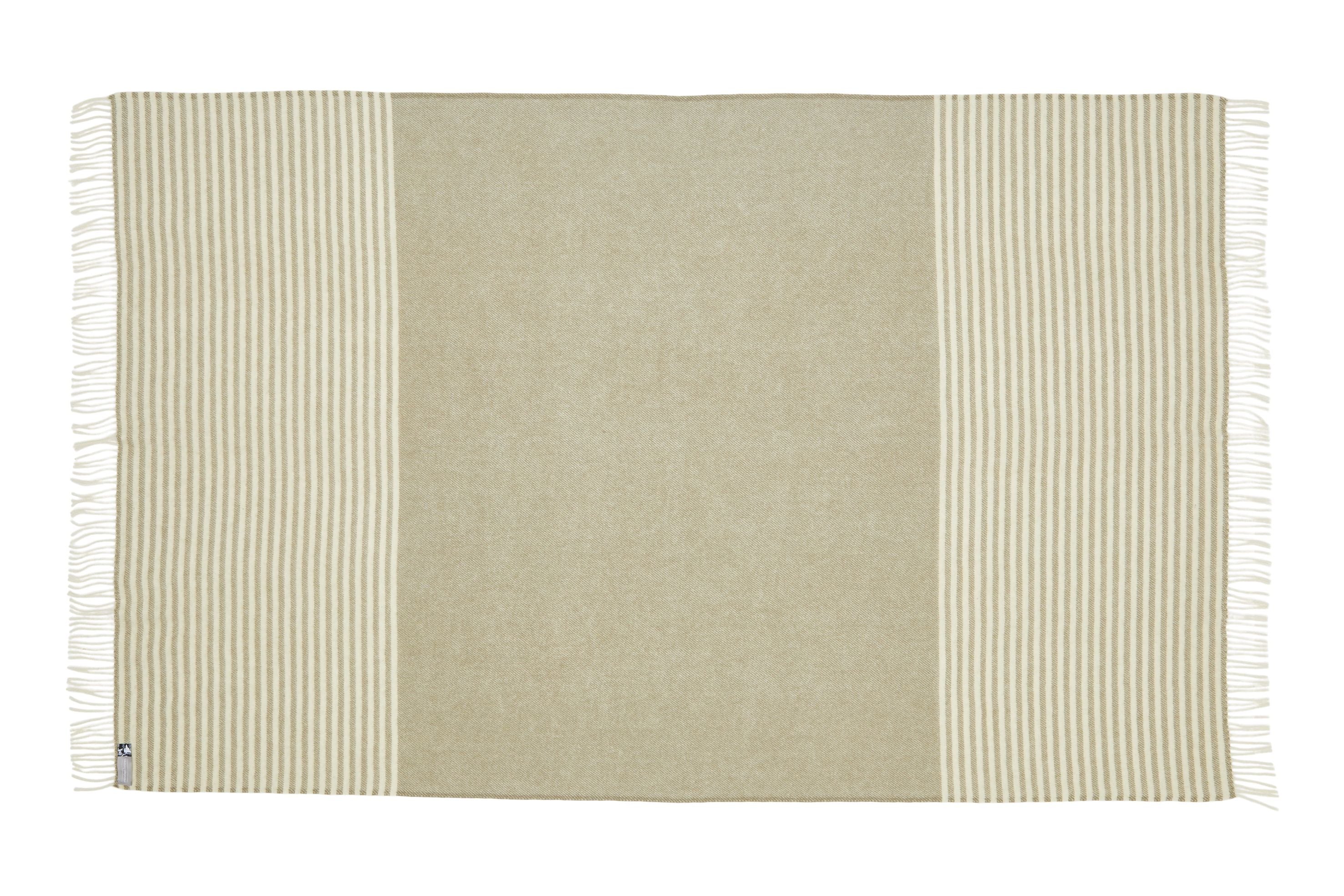 Silkeborg Uldspinderi Bogø Throw 140x240 cm Throw 0188 Light Green