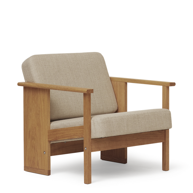 Form & Refine Block Lounge Chair, Oak - COM