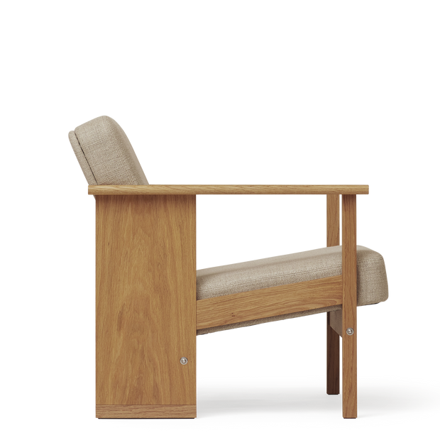 Form & Refine Block Lounge Chair, Oak - COM