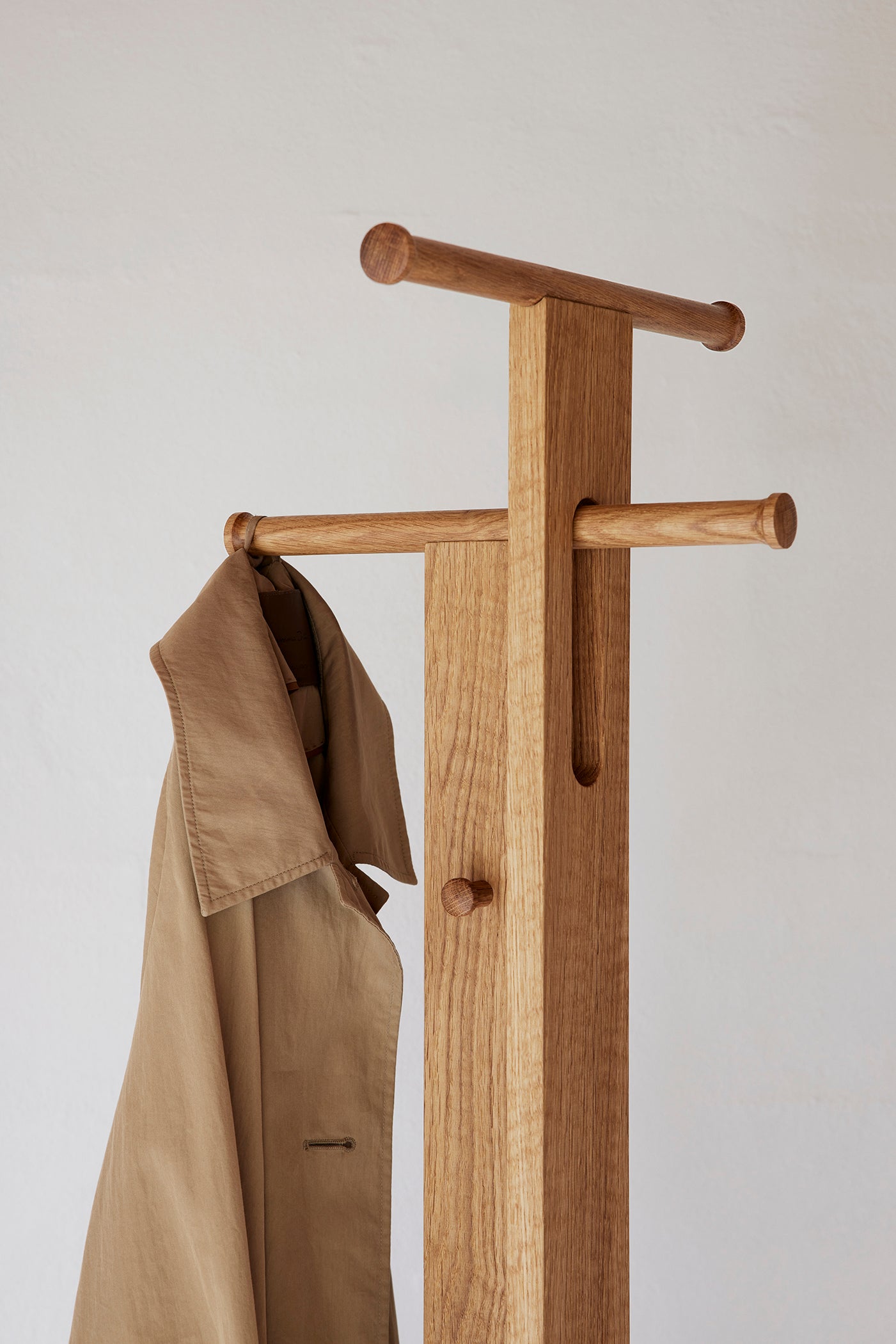 Form & Refine Foyer Coat Stand, White Oak – NORMODE