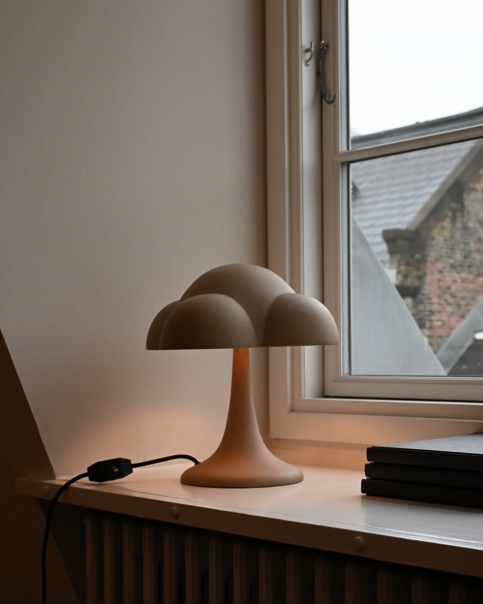 Fungus Table Lamp - Sand - 101 CPH