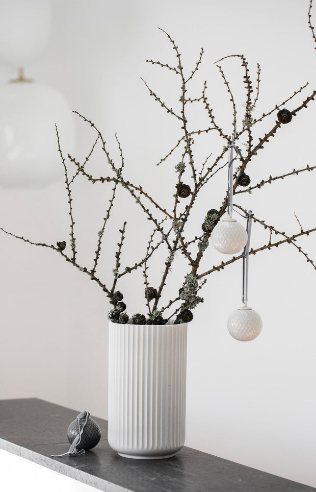 Lyngby-Rhombe-Decor-Bauble-White