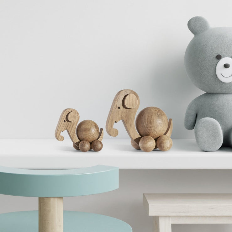 ChiCura Copenhagen Spinning Elephant - Medium Living / Figures & Dice