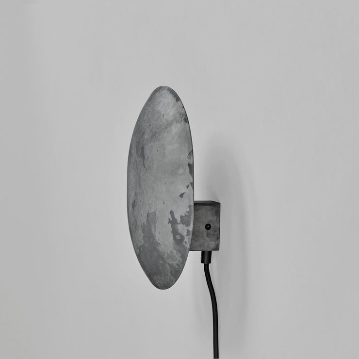 Clam Wall Lamp - 101 CPH - Oxidized