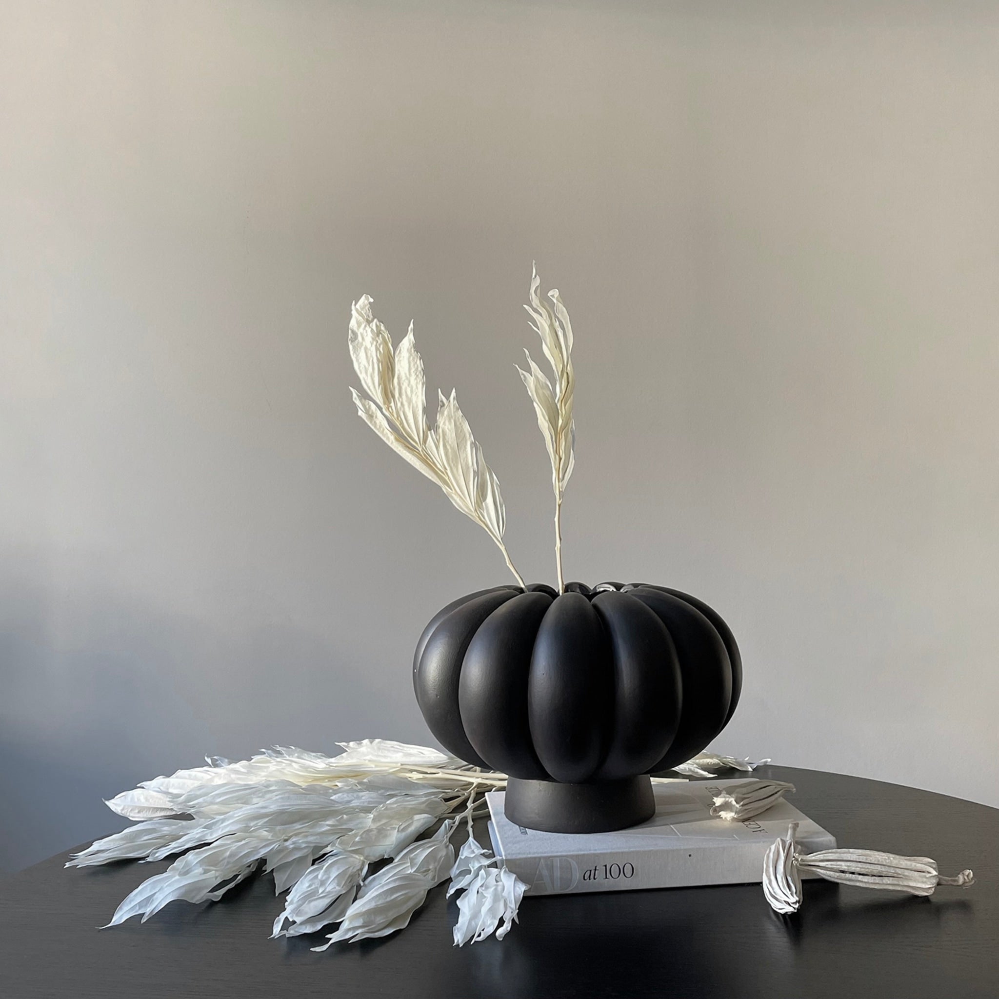 Kabin Vase, Lamella - Coffee - 101 CPH