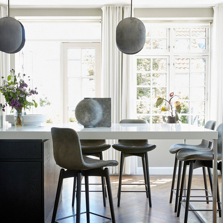 Offset Vase, Mini - Dark Grey - 101 CPH