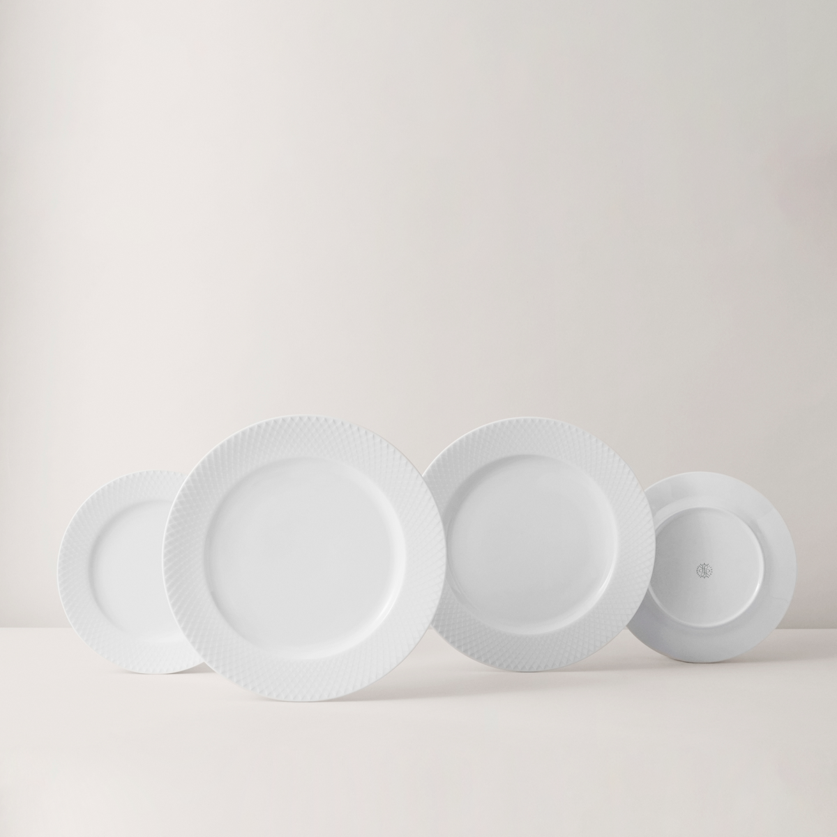 Lyngby-Rhombe-Plate-10.6"-4 Pcs.