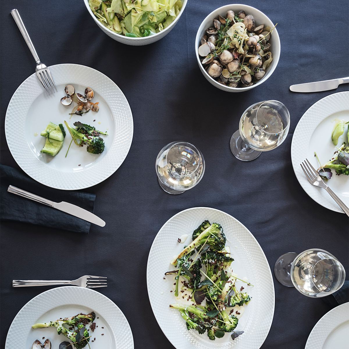 Lyngby-Rhombe-Serving-Dish