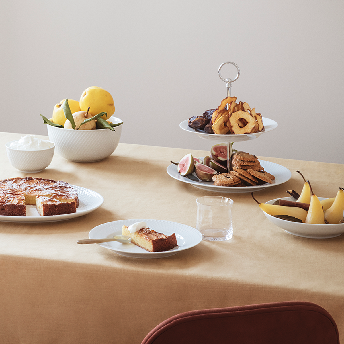 Lyngby-Rhombe-Serving-Bowl- 8.7"