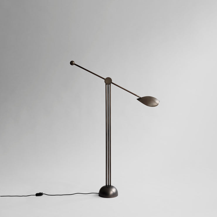 Stingray Floor Lamp - Bronze - 101 CPH