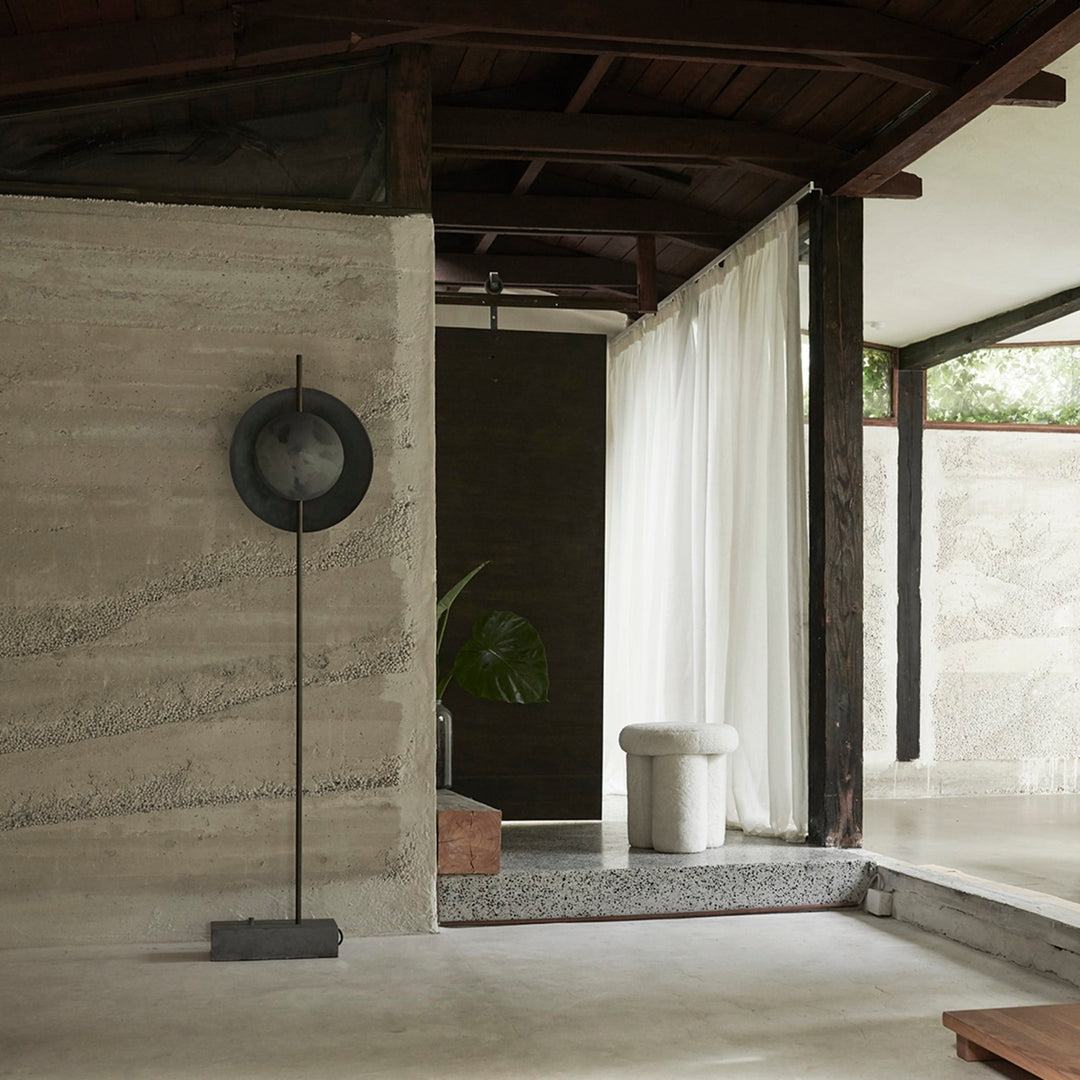 スツール 101 big foot stool sheep skin Big Foot Stool - Sandshell